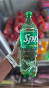 مشروب غازي بنكهة الليمون والليمون الأخضر - سبرايت (Sprite)