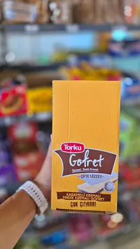 ويفر بالكراميل وكريمة البندق - توركو (Torku)