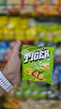 شيبس بطاطس بنكهة الشطة والليمون - تاجر (Tiger)