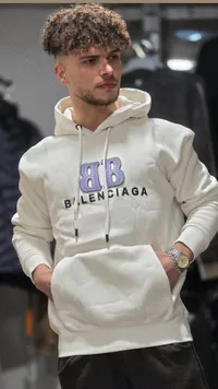 هوديي بالنسيا - Balenciaga
