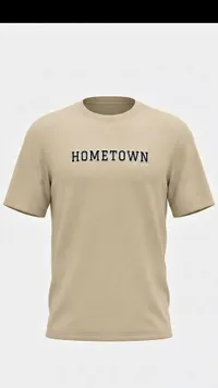 تيشيرت بطباعة "Hometown" (Hometown)