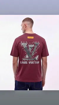 تيشيرت رجالي بتصميم عصري - لوي فيتون (Louis Vuitton)