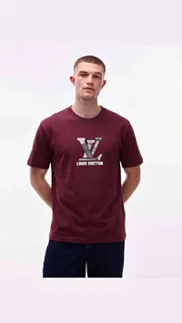تيشيرت رجالي بياقة دائرية - لويس فيتون (Louis Vuitton)