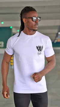 تيشيرت رجالي أبيض بياقة دائرية - وي جينز كوتور (We Jeans Couture)