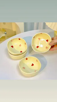 طقم زبادي سيراميك بنقوش القلوب