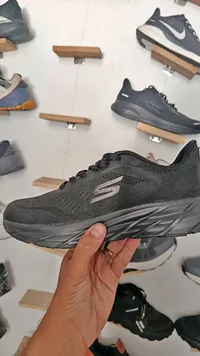حذاء رياضي شبابي - سكيتشرز (Skechers)