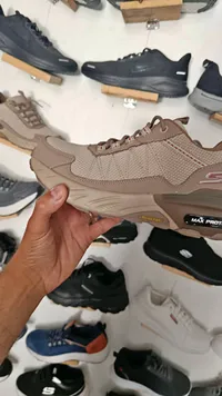حذاء رياضي شبابي - ماكس بروتكت من سكيتشرز (Skechers)