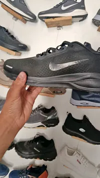 حذاء رياضي شبابي - نايكي (Nike)