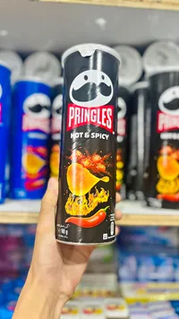 رقائق البطاطس الحارة - برينجلز (Pringles)