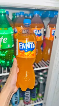مشروب غازي بنكهة البرتقال - فانتا (Fanta)