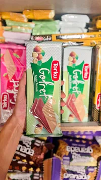 ويفر محشو بكريمة البندق - توركو (Torku)
