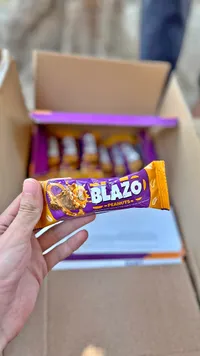 ويفر بالشوكولاتة والفول السوداني - بلازو (Blazo)