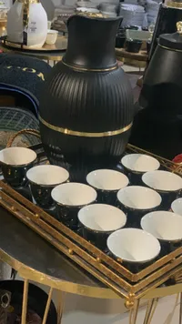 طقم قهوة عربية فاخر أسود وذهبي