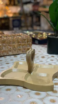 حامل مفاتيح خشبي