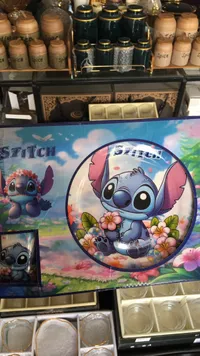 طقم أطباق وأكواب بتصميم ستيتش (Stitch)