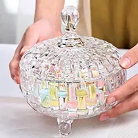 وعاء تقديم زجاجي مزخرف بغطاء