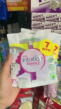 شفر حلاقة سكك إنتويشن إكساكتا 2 حساسية (Schick Intuition Exacta2 Sensitive)