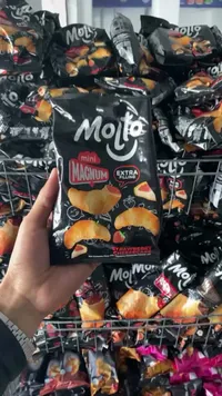 كرواسون ميني ماغنوم بحشوة تشيز كيك الفراولة - مولتو (Molto)