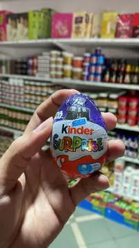 بيضة شوكولاتة كيندر سربرايز - إصدار ستار وورز (Kinder)