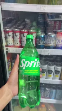 مشروب غازي بنكهة الليمون والليم - سبرايت (Sprite)