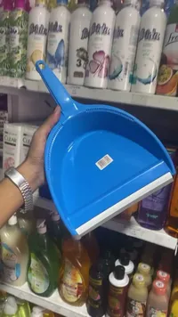جاروف تنظيف بلاستيكي يدوي