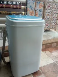 غسالة حوض1 غسيل و نشاف بنفس الحوض موفرة جدا للكهرباء 6 كيلو بحاله الجنص