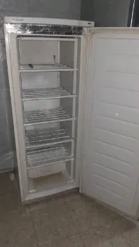 متوفر فريزر