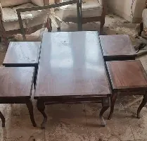 طقم كنب + طاولة وسط مع سكملات للبيع
