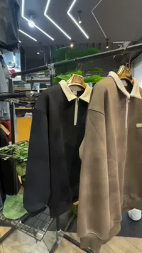 سويت شيرت رجالي بياقة بسحاب
