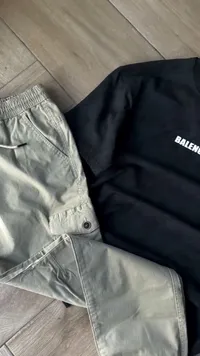 طقم ملابس رجالي كاجوال - بالنسياغا (Balenciaga)