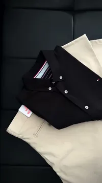 طقم قميص أسود وبنطال بيج - تومي هيلفيغر (Tommy Hilfiger)