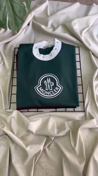 كنزة رجالية بياقة دائرية - مونكلر (Moncler)