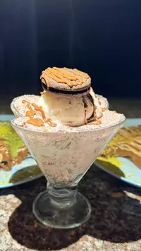بوظة الفستق والشوكولاتة