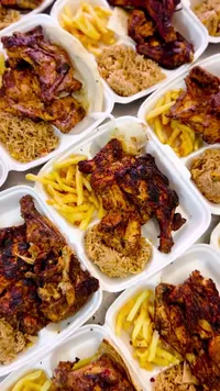 وجبة أرز ودجاج مشوي