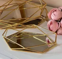 صينية ضيافة ذهبية هندسية