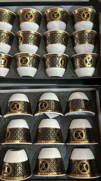 طقم فناجين قهوة بتصميم لويس فيتون (Louis Vuitton)