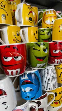 مج سيراميك شخصيات إم آند إمز (M&M's)