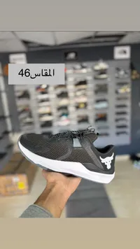 حذاء رياضي رجالي - مقاس 46