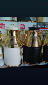 إبريق شاي وقهوة ذهبي فاخر