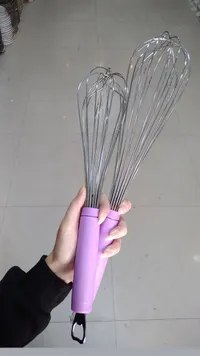 خفاقة معادن بمقبض سيليكون