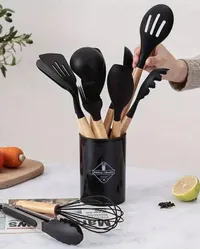 مجموعة أدوات المطبخ السوداء مع حامل