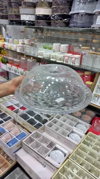 طبق تقديم زجاجي مع غطاء