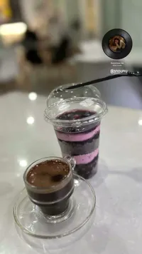 تشكيلة حلويات ومشاريب سنونو - قهوة وعصير