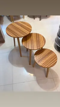 طاولات كنت خشبية دائرية