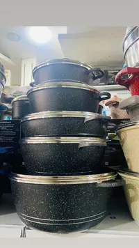 مجموعة طناجر جرانيت سوداء