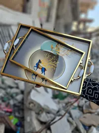 صواني ضيافة ذهبية بتصميم الغزال