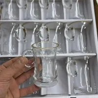 طقم كاسات شاي زجاجية بحافة ذهبية