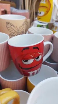 مج سيراميك بتصميم شخصية إم آند إمز (M&M's)