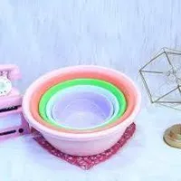 طقم أوعية بلاستيكية ملونة متداخلة