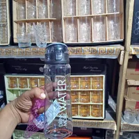 مطرة مياه رياضية شفافة - درينك مور ووتر